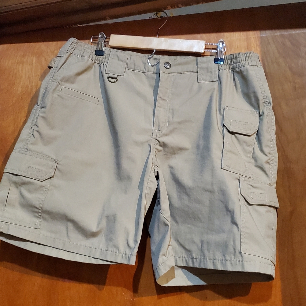 COPY - Shorts, size 18